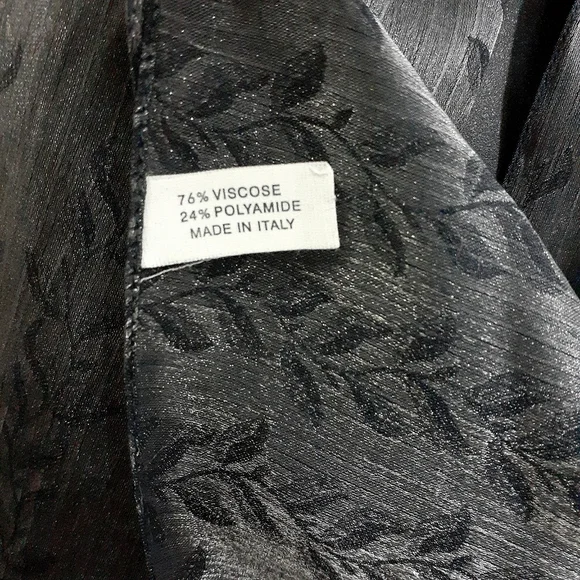 Italian scarf - Picture 3 of 3